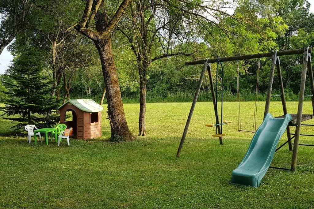 Hébergement de vacances Maison De A L'ombre Du Saule à Côté Du Zoo De Beauval Et Châteaux De La Loire *